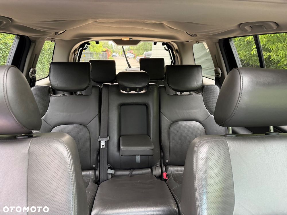 Nissan Pathfinder - 16