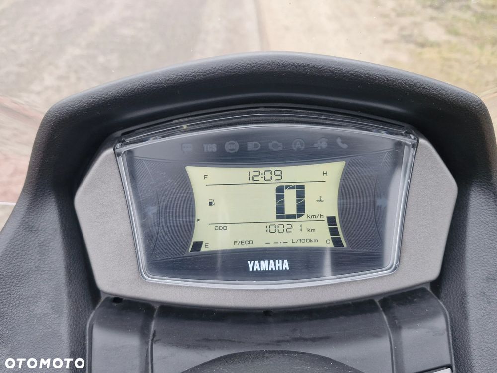 Yamaha NMAX - 5
