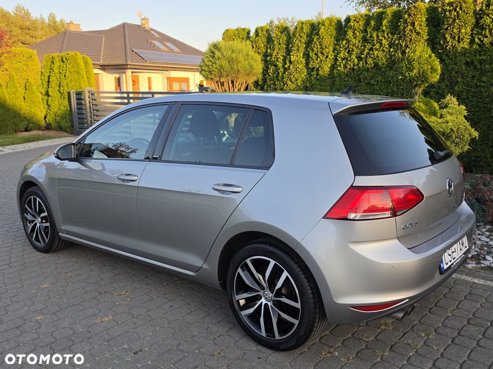 Volkswagen Golf - 9