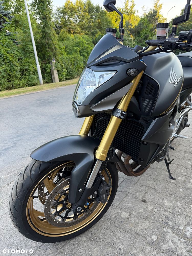 Honda CB - 8