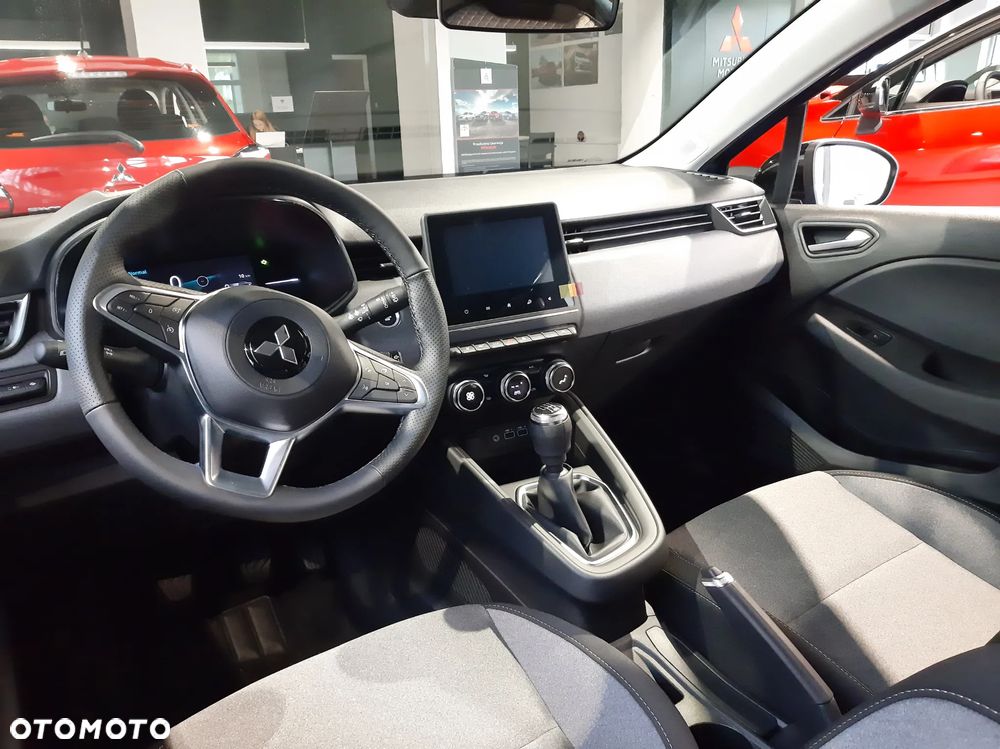 Mitsubishi Colt 1.0T Invite Style Cold - 8