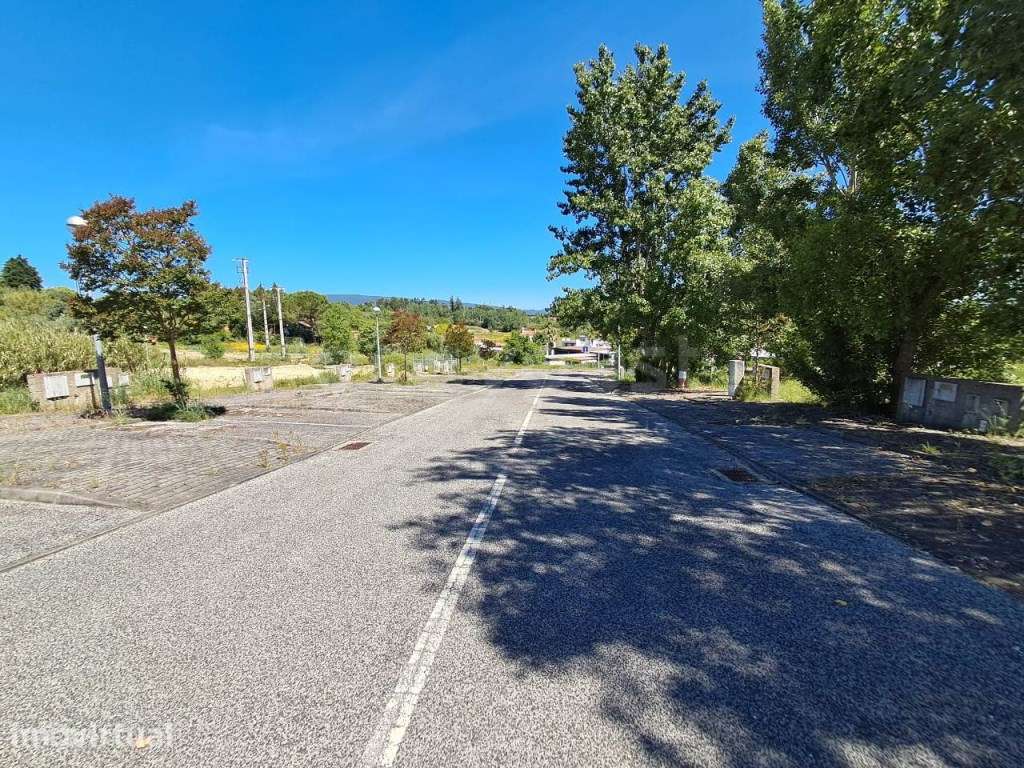 Lote de Terreno para Construção de Moradia - Torres Novas - Grande imagem: 2/11