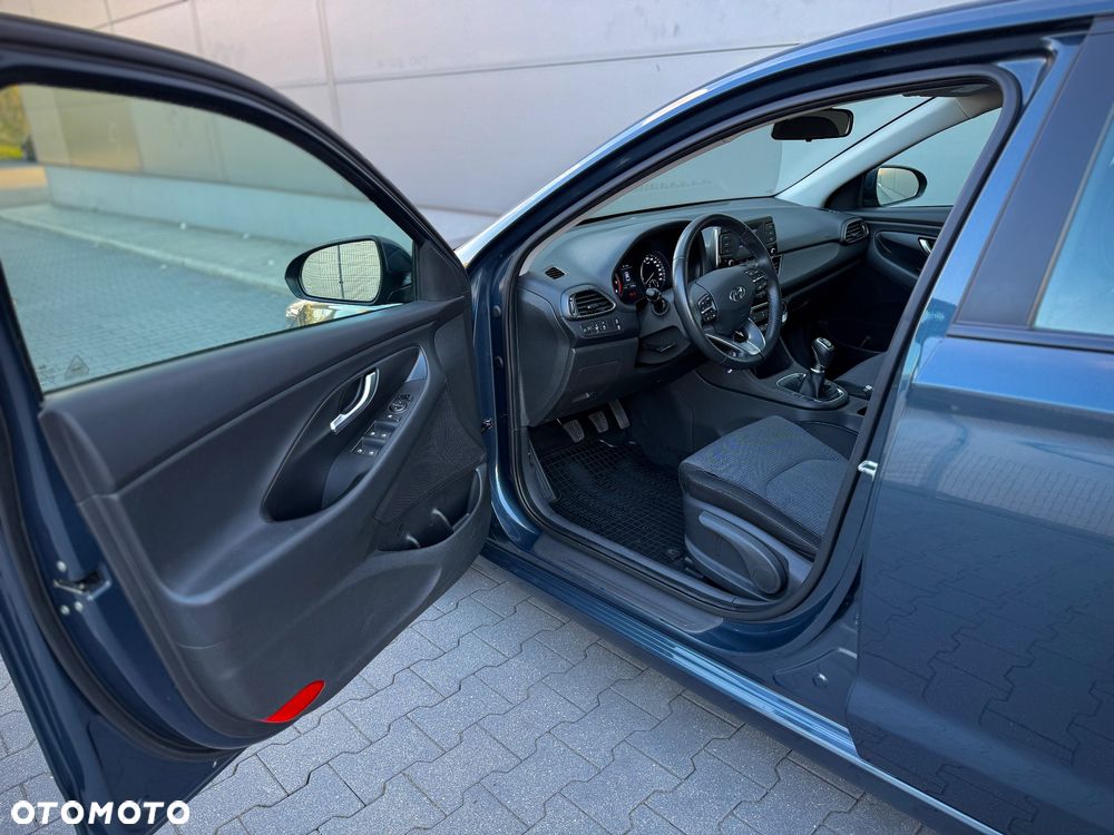 Hyundai i30 1.5 DPI Modern - 24