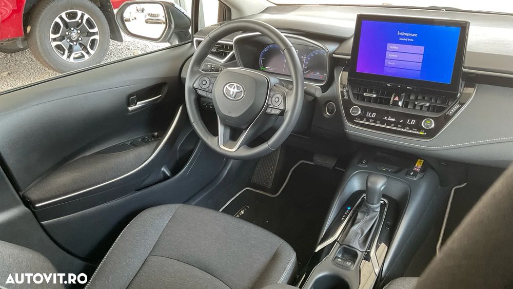 Toyota Corolla 1.8 HSD Dynamic - 39