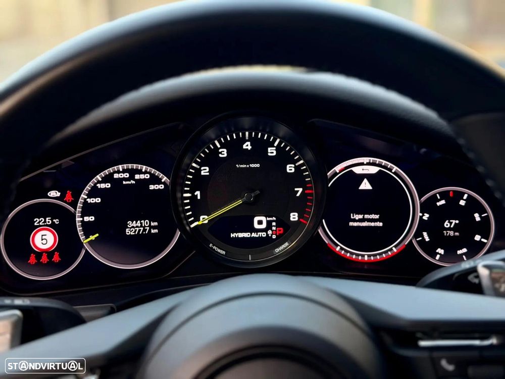 Porsche Panamera Sport Turismo 4 E-Hybrid Platinum Edition PDLS - 42