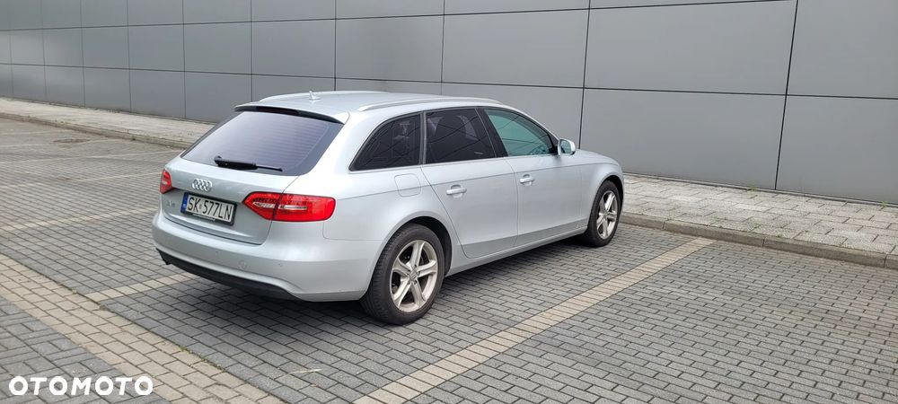 Audi A4 Avant 2.0 TDI DPF Ambition - 4