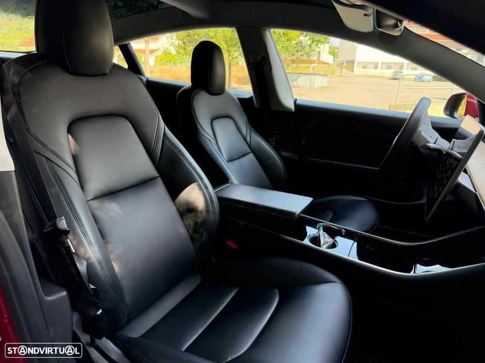 Tesla Model 3 Standard RWD Plus - 32