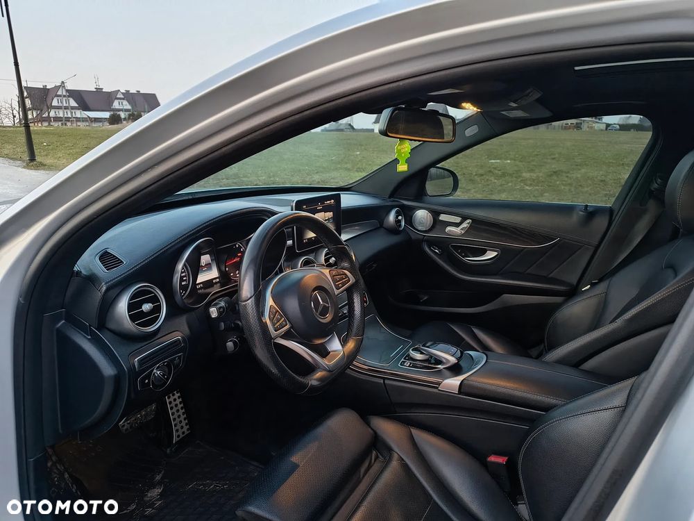 Mercedes-Benz Klasa C 300 7G-TRONIC AMG Line - 10