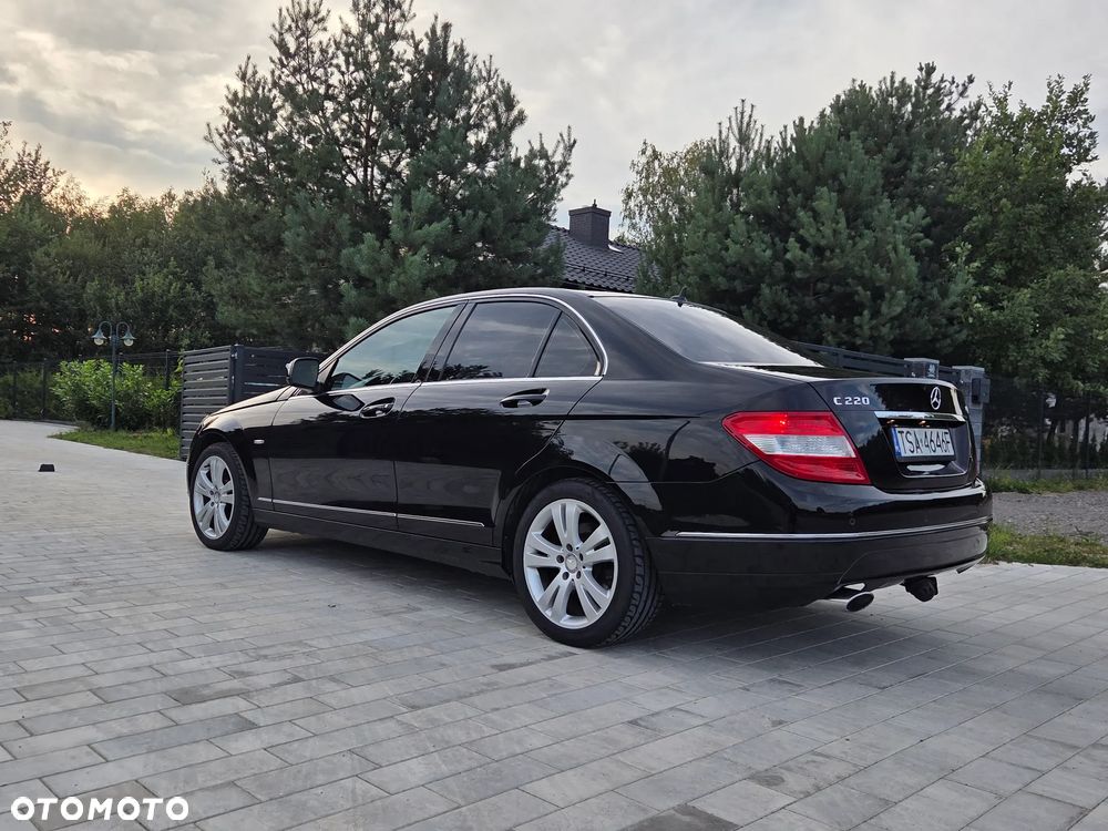 Mercedes-Benz Klasa C 220 CDI Elegance - 14