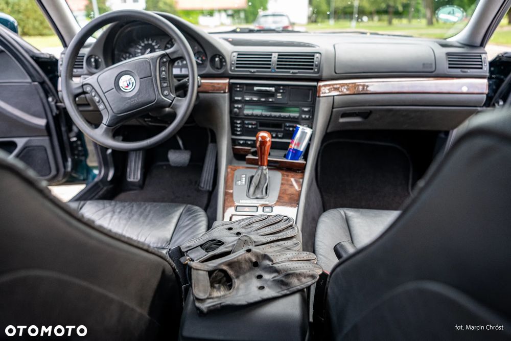 BMW Seria 7 728i L - 7