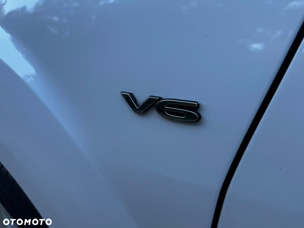 Mitsubishi Outlander - 30