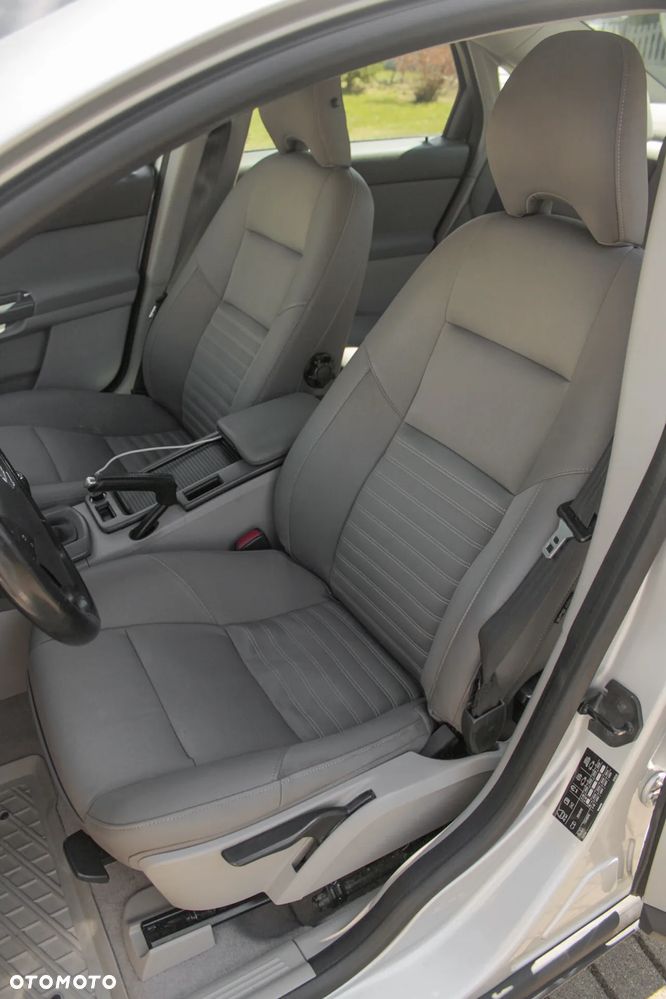 Volvo S40 1.6D DPF DRIVe Kinetic - 14