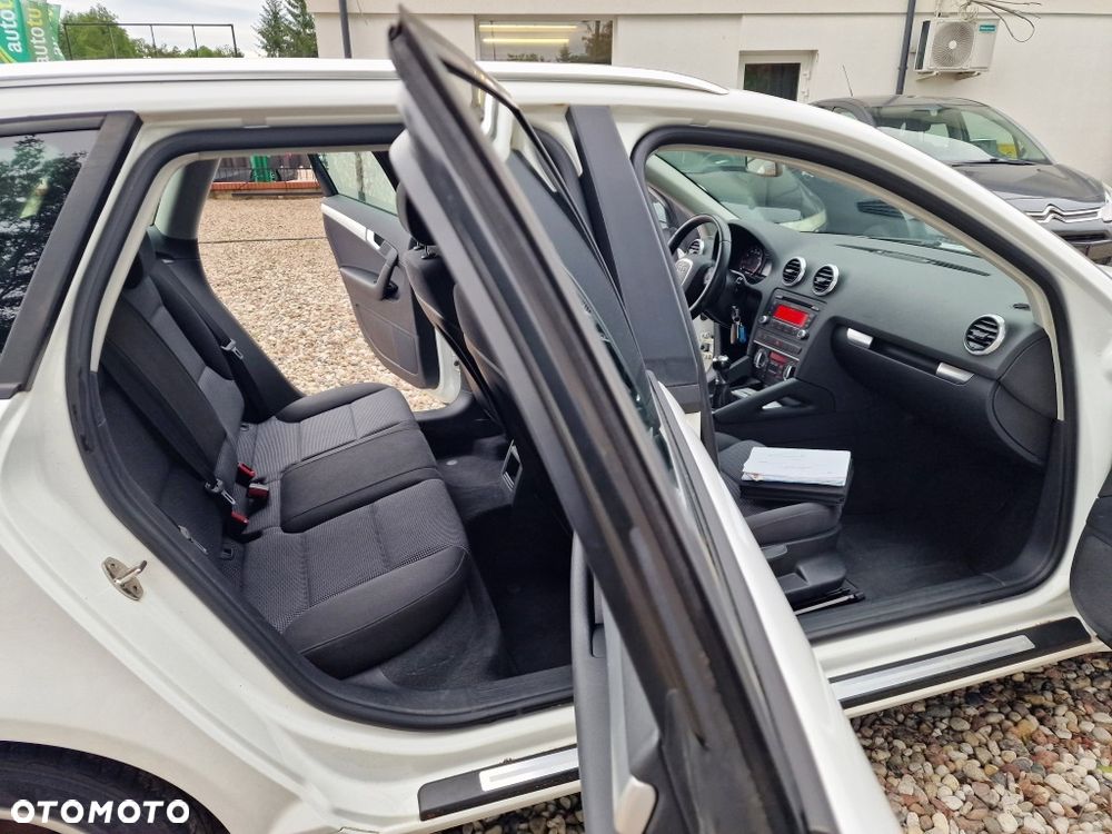 Audi A3 Sportback - 17