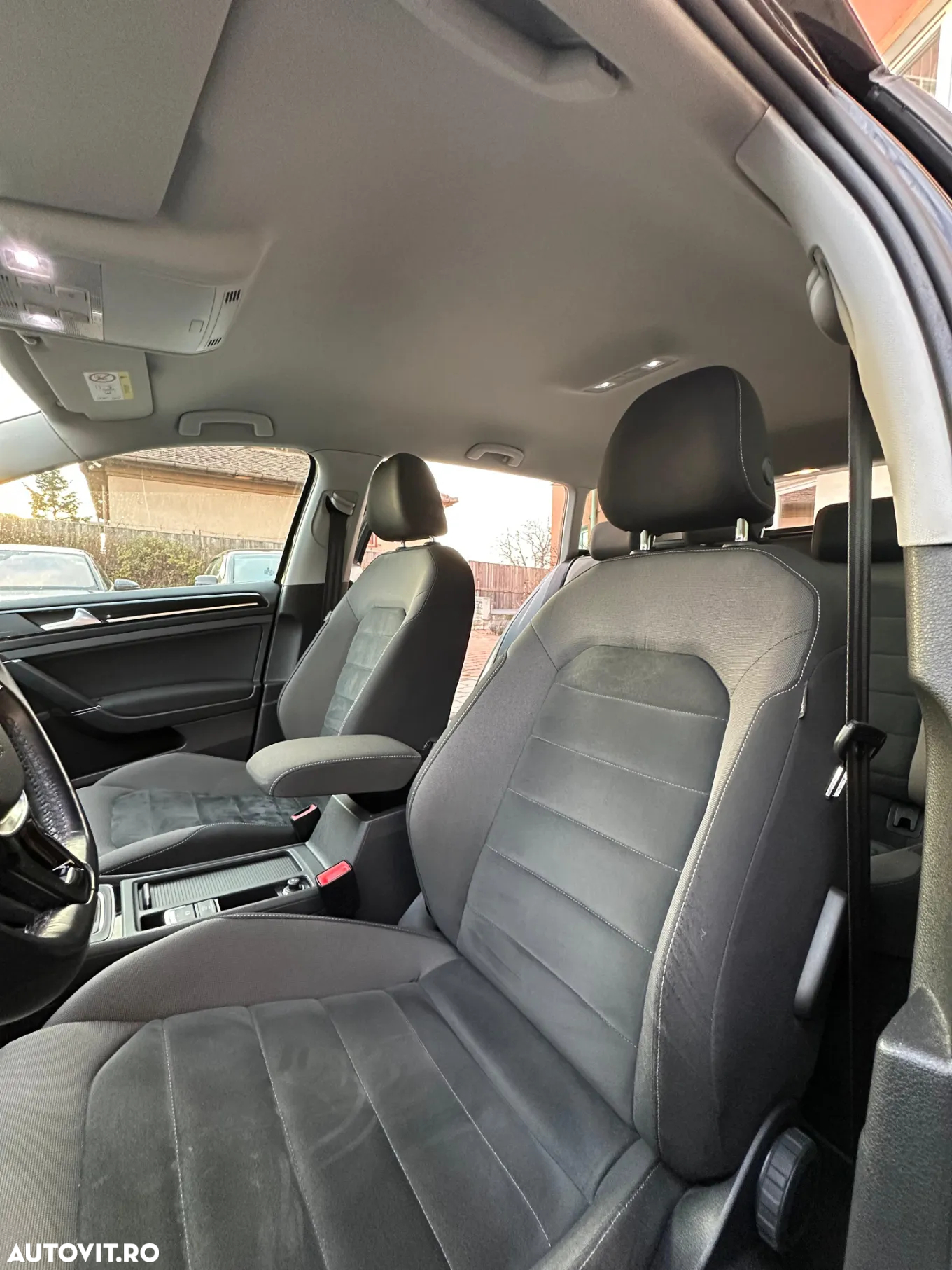 Volkswagen Golf 1.6 TDI DSG Highline - 13