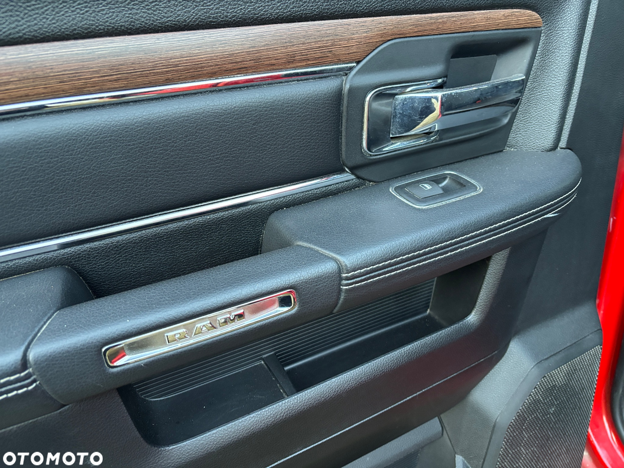 Dodge RAM 1500 5.7 4x4 - 19