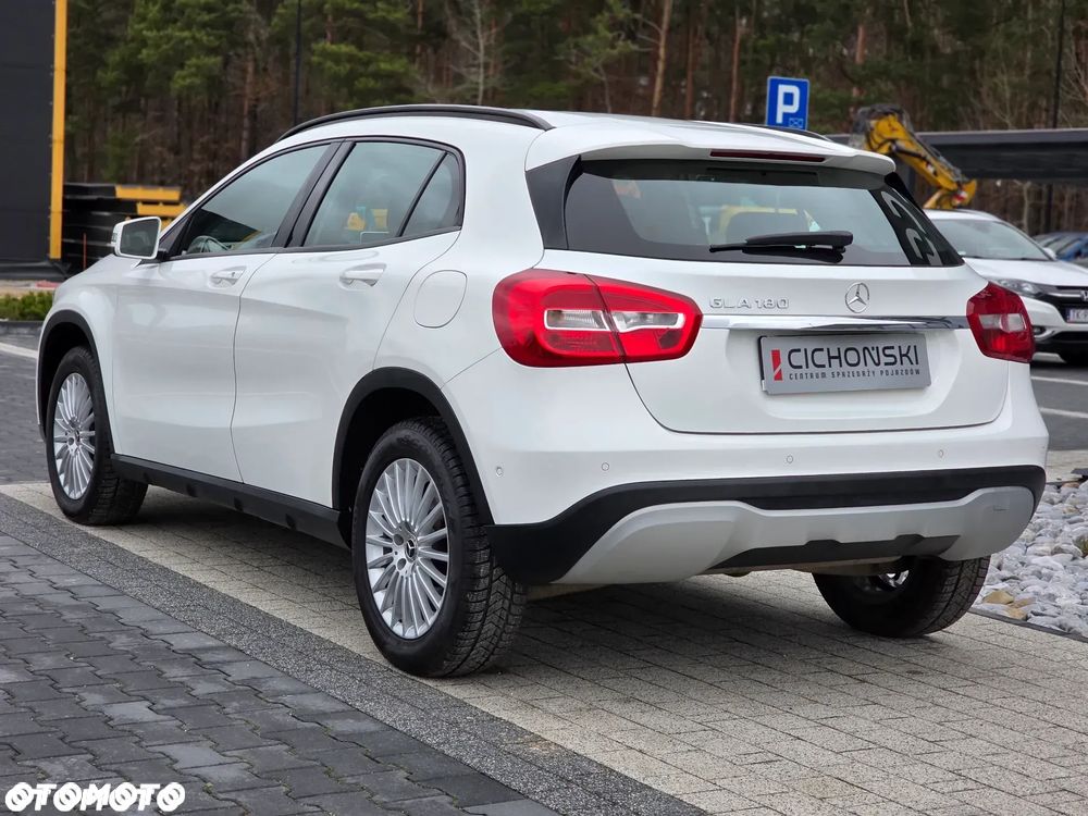 Mercedes-Benz GLA 180 7G-DCT Style - 8