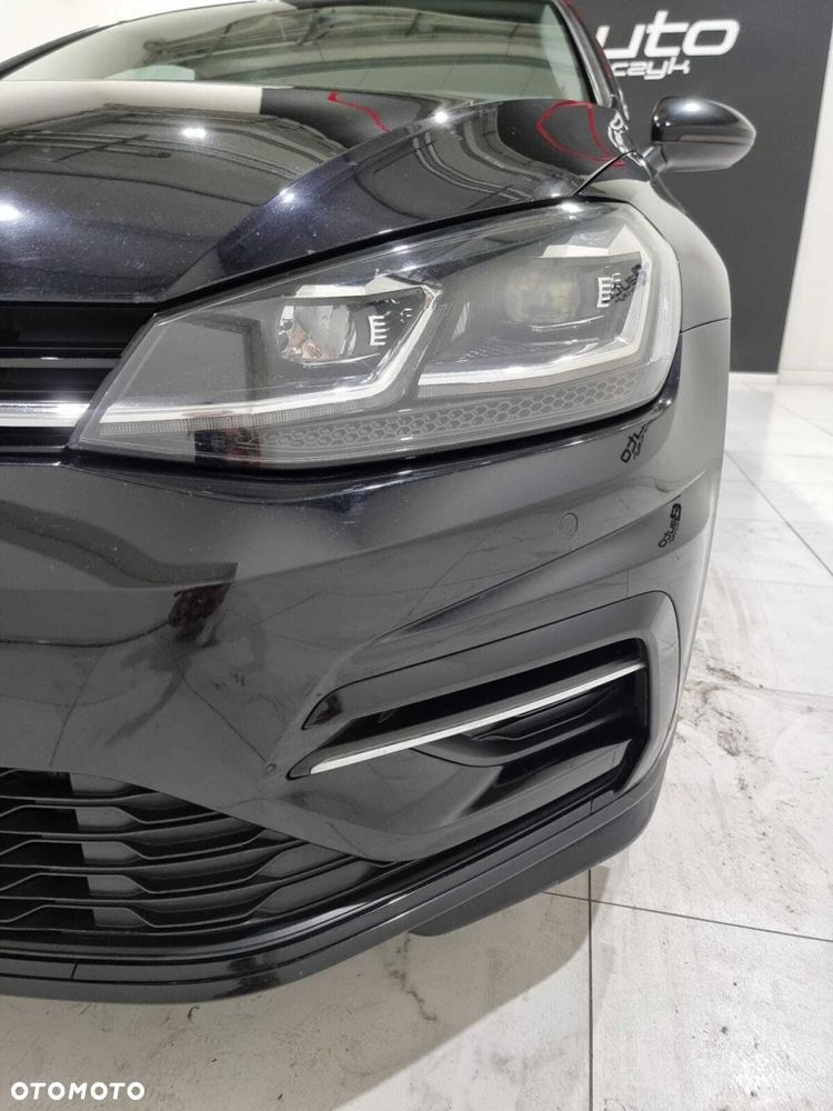 Volkswagen Golf - 21