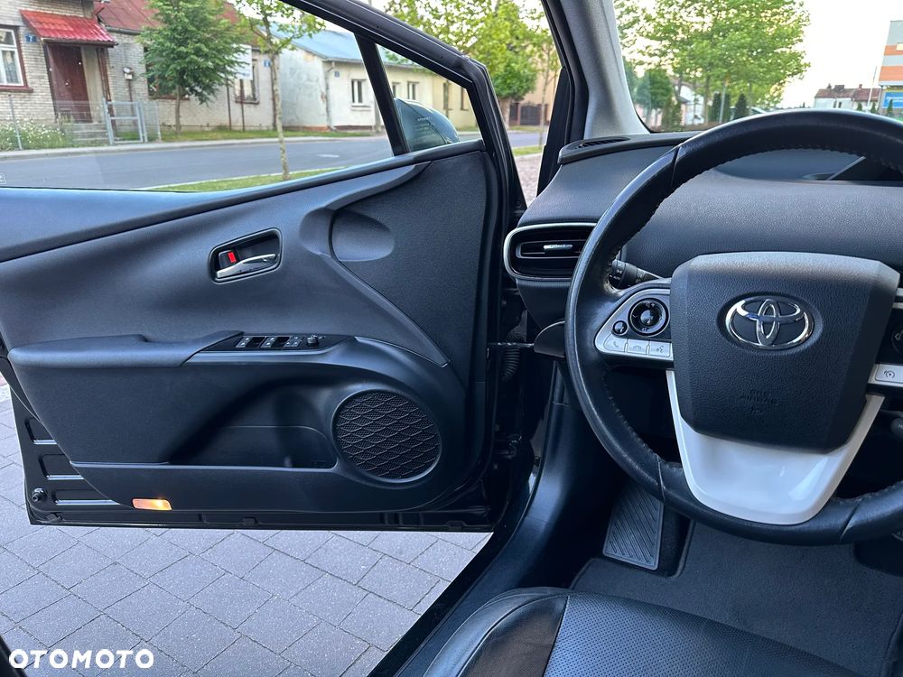 Toyota Prius 1.8 Hybrid Prestige - 18
