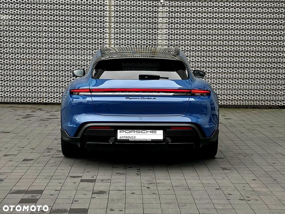 Porsche Taycan Turbo S - 4