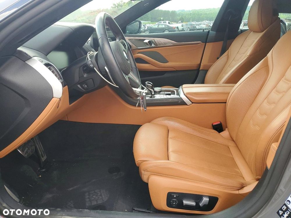 BMW Seria 8 - 8