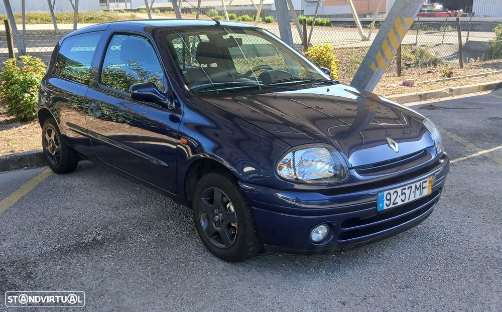 Renault Clio 1.9 D RXE - 2