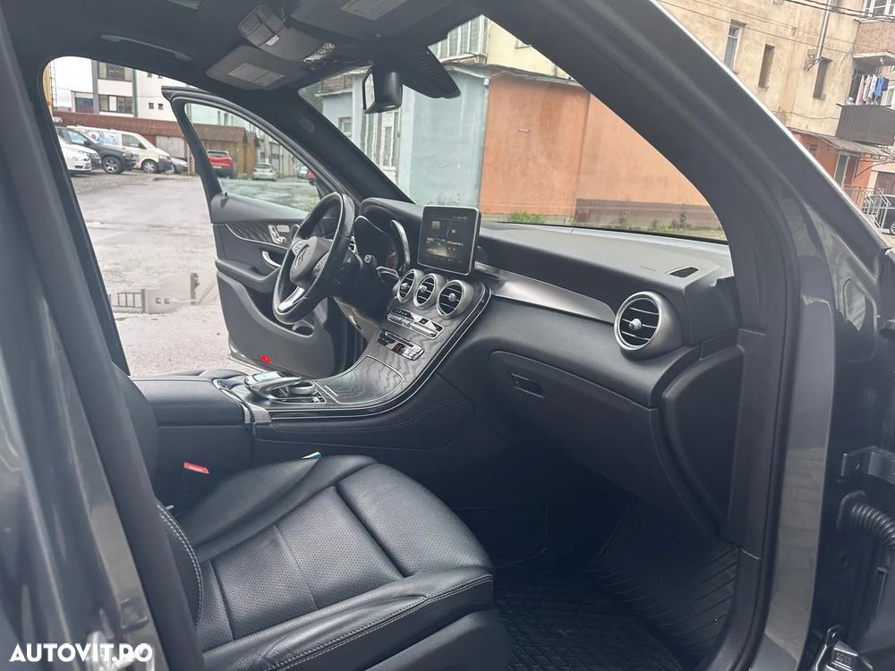 Mercedes-Benz GLC 300 4MATIC - 10