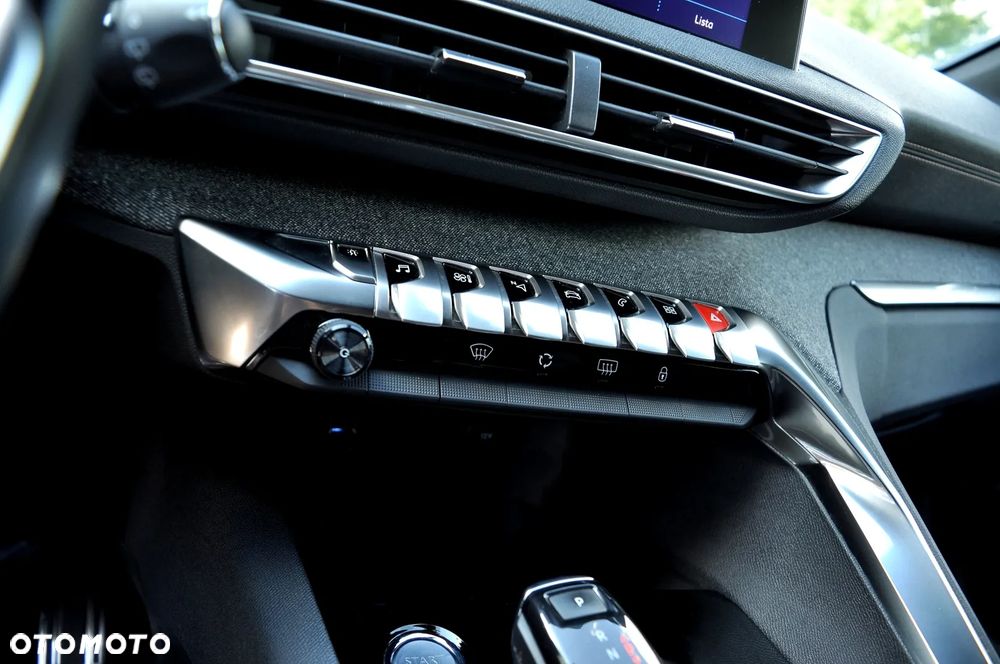 Peugeot 3008 1.6 PureTech GPF GT Line S&S EAT8 - 30