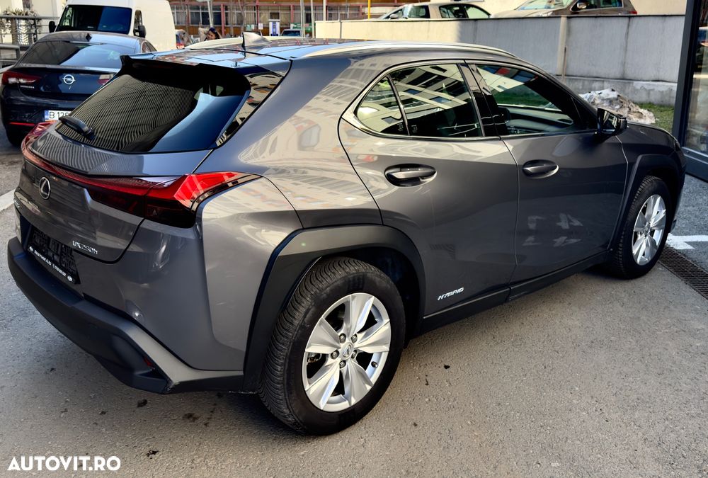 Lexus UX 250h 2.0L HEV 20H- (178 HP) 4X4 CVT Business - 3