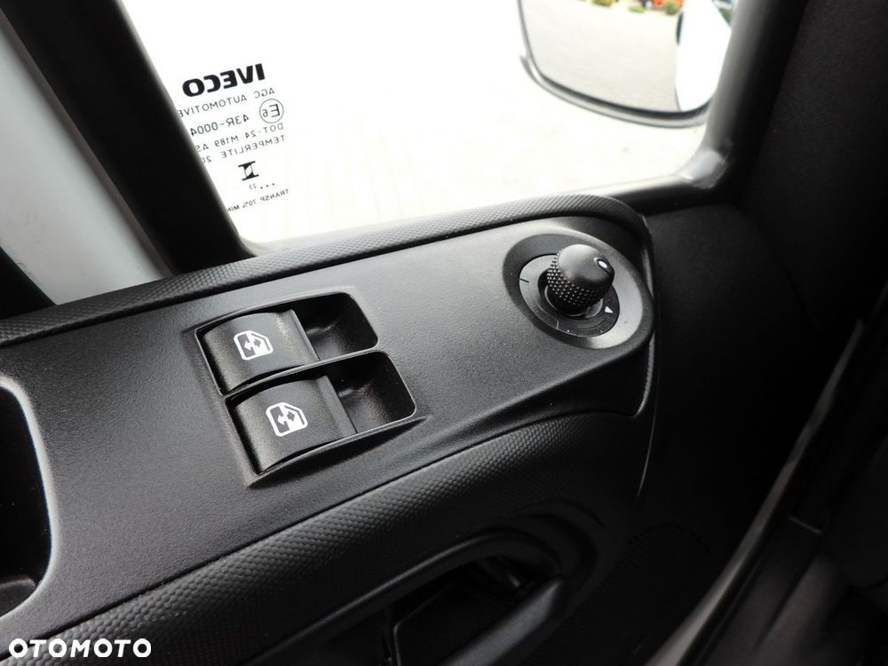 Iveco DAILY 35C16 KONTENER WINDA 8 PALET TEMPOMAT BLIŹNIACZE KOŁA KLIMATYZACJA  160KM - 27