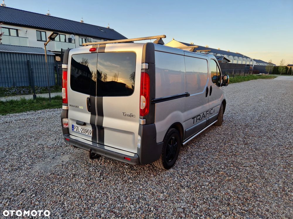 Renault Trafic - 2