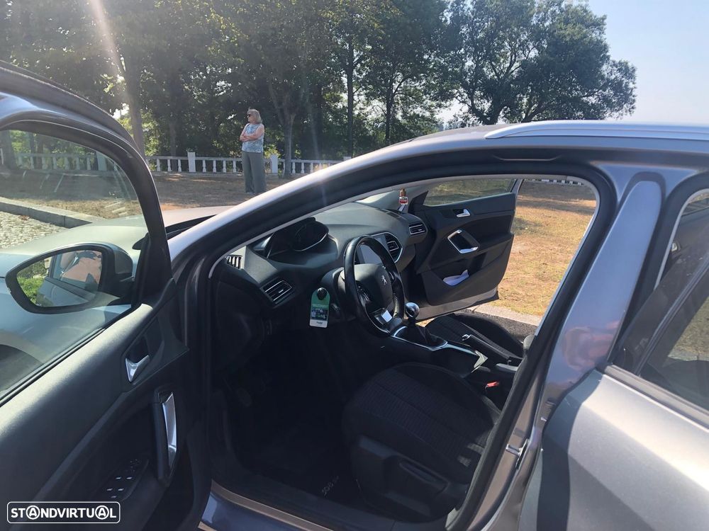 Peugeot 308 SW 1.5 BlueHDi Active - 11