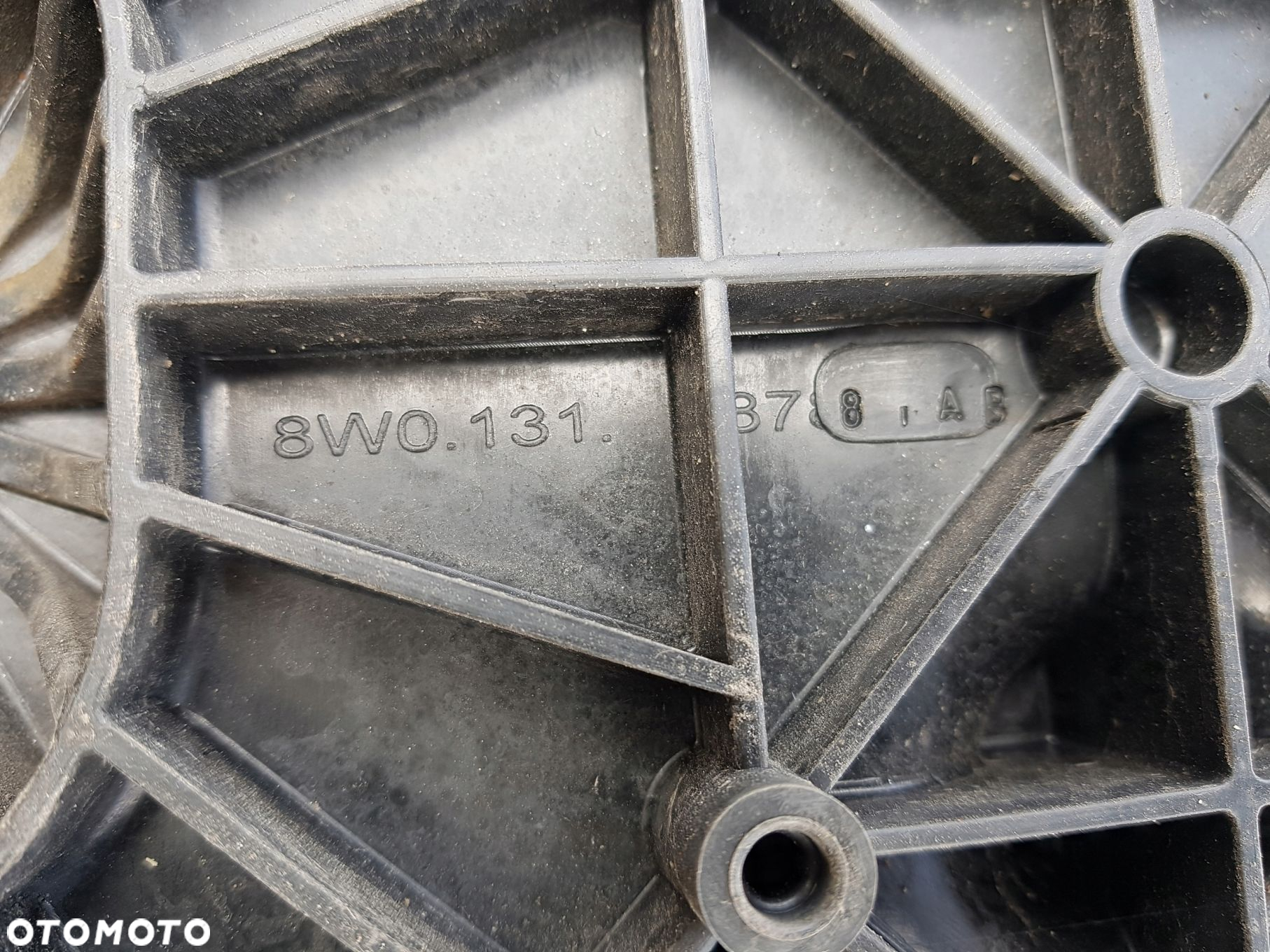 AUDI A4 B9 8W 15-18r 2.0 TDI ZBIORNICZEK ADBLUE POMPKA 8W0131878AB - 6