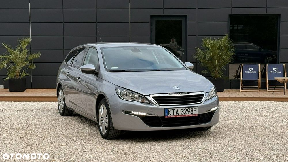 Peugeot 308 - 1