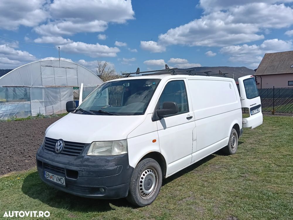 Volkswagen Transporter - 1