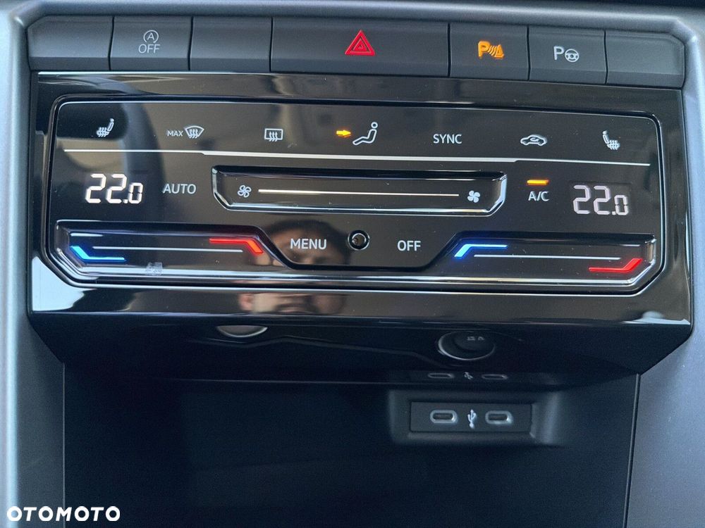 Volkswagen T-Roc 1.0 TSI Life - 28