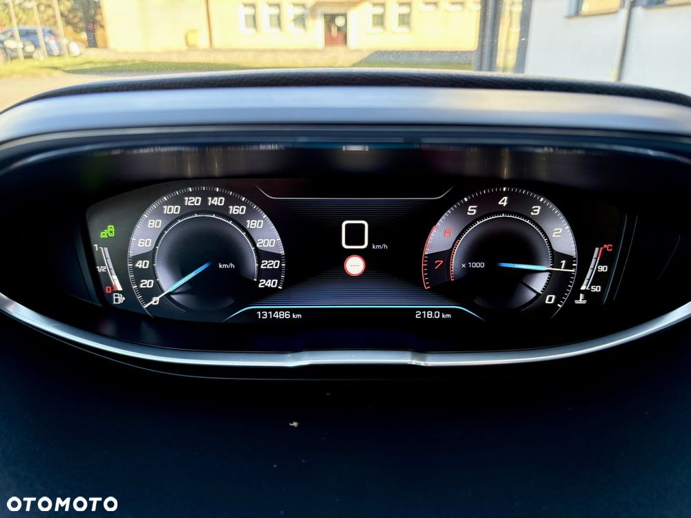 Peugeot 3008 PureTech 130 Stop & Start GPF Allure Pack - 7
