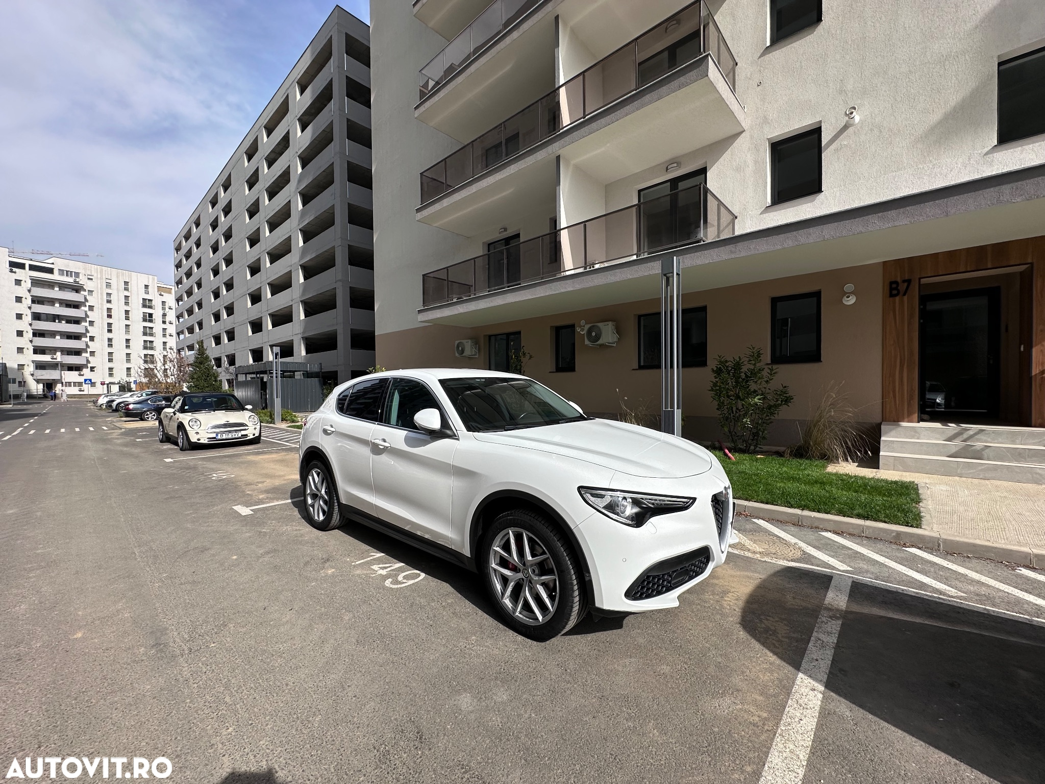 Alfa Romeo Stelvio 2.0 Turbo 16V AT8-Q4 First Edition - 4