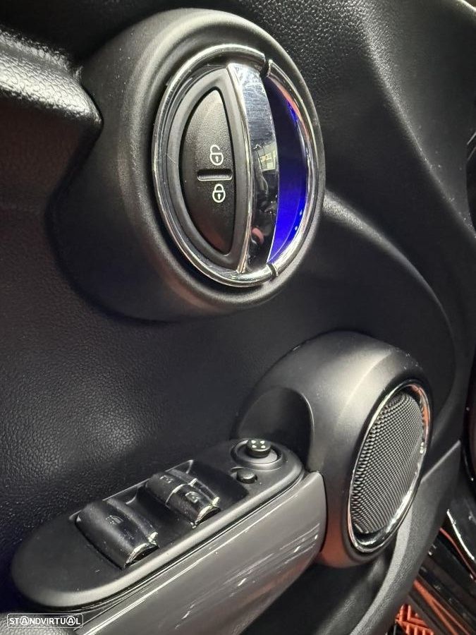 MINI Cabrio - 10