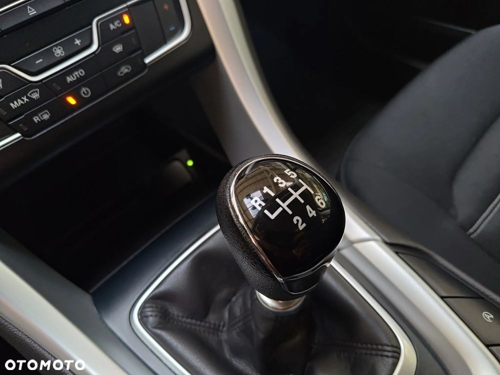 Ford Mondeo 1.5 EcoBoost Edition - 25