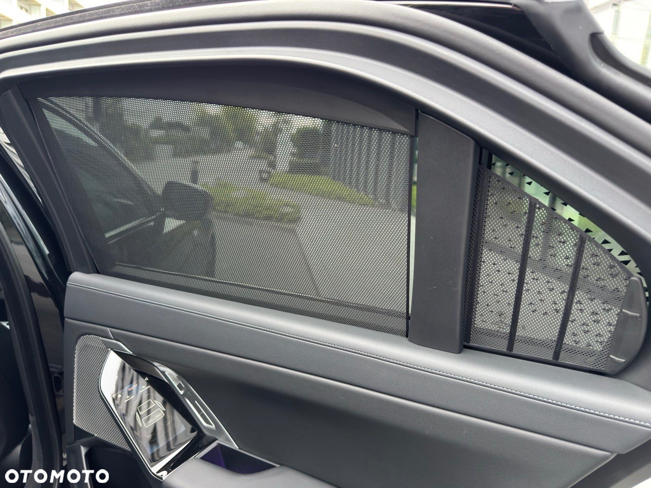 BMW Seria 7 740d xDrive - 28