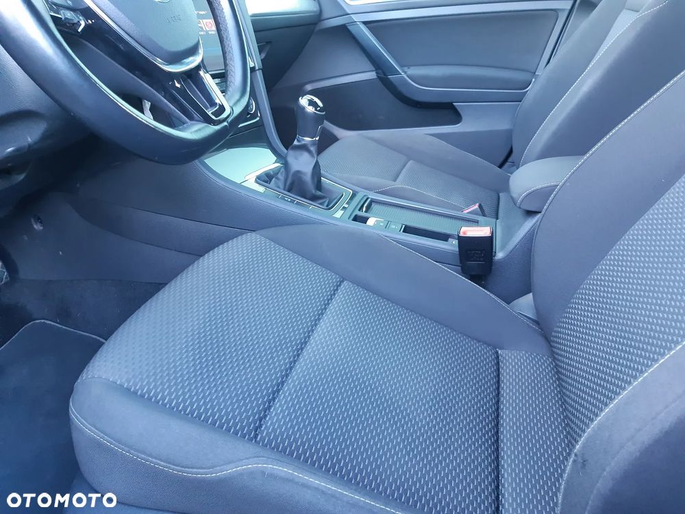Volkswagen Golf 1.0 TSI OPF Comfortline - 22