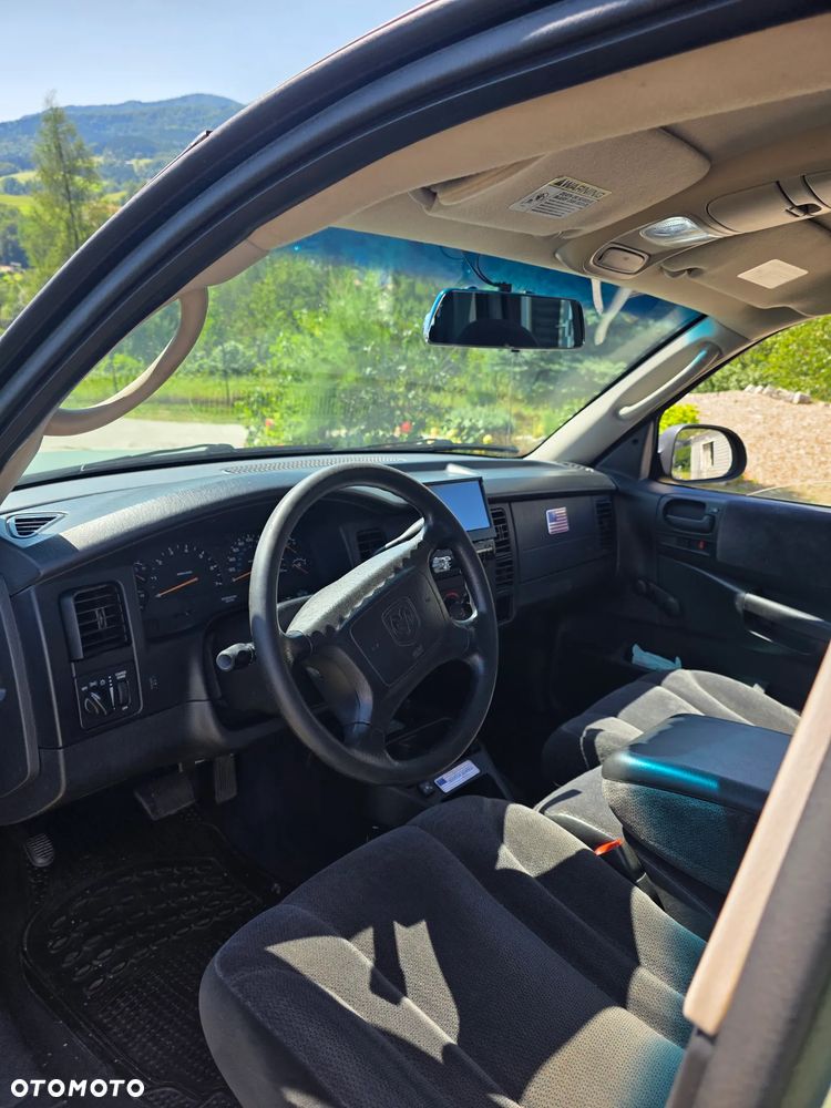 Dodge Dakota - 9