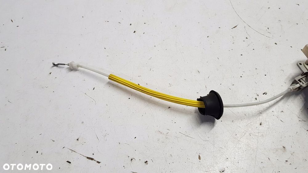 zamek drzwi prawy tył Audi A4 B7 8E0039016 - 2