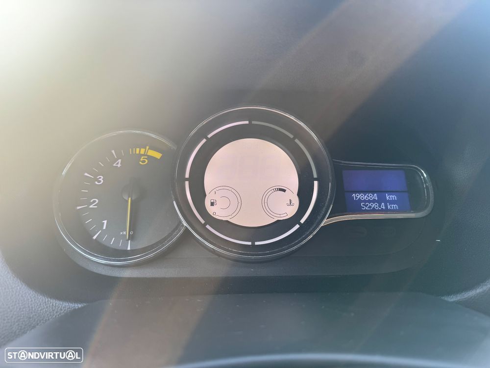 Renault Mégane 1.5 dCi Comfort SS - 10