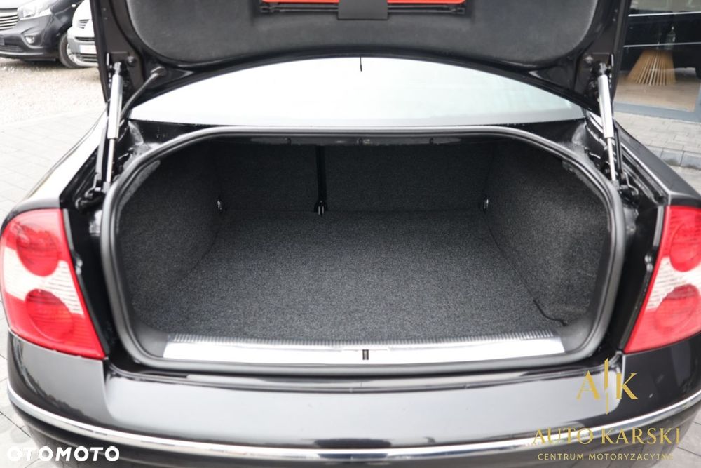 Volkswagen Passat - 38