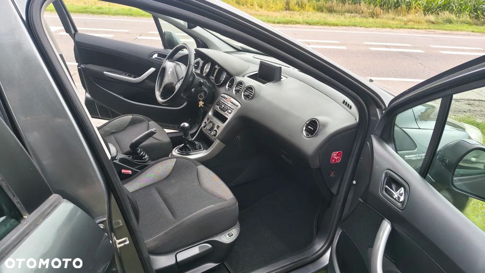 Peugeot 308 120 VTi Style - 19