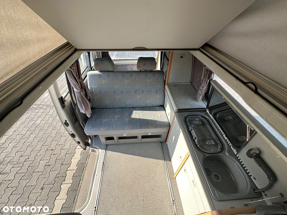 Volkswagen California - 12