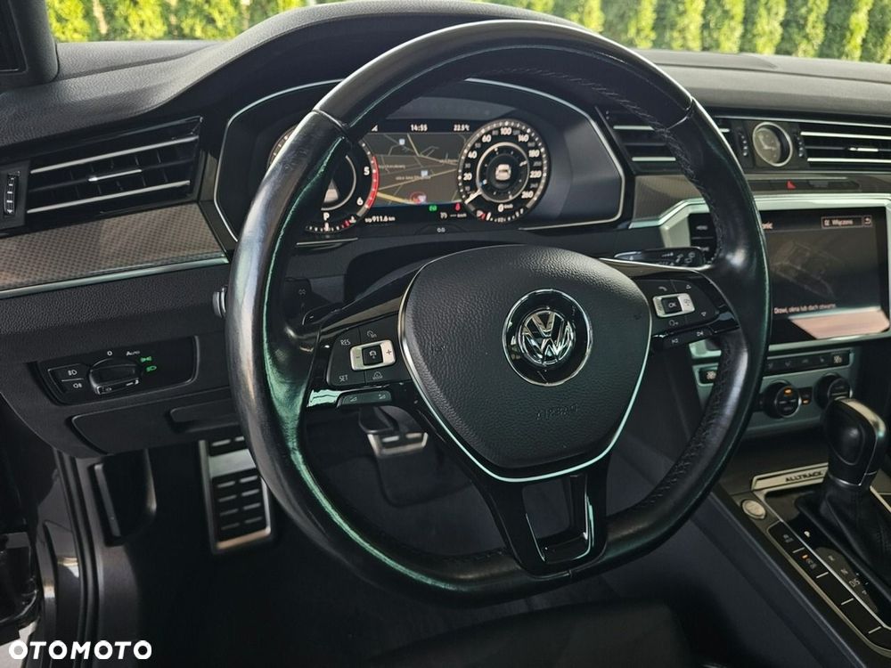 Volkswagen Passat Alltrack 2.0 TDI SCR 4Mot DSG - 16