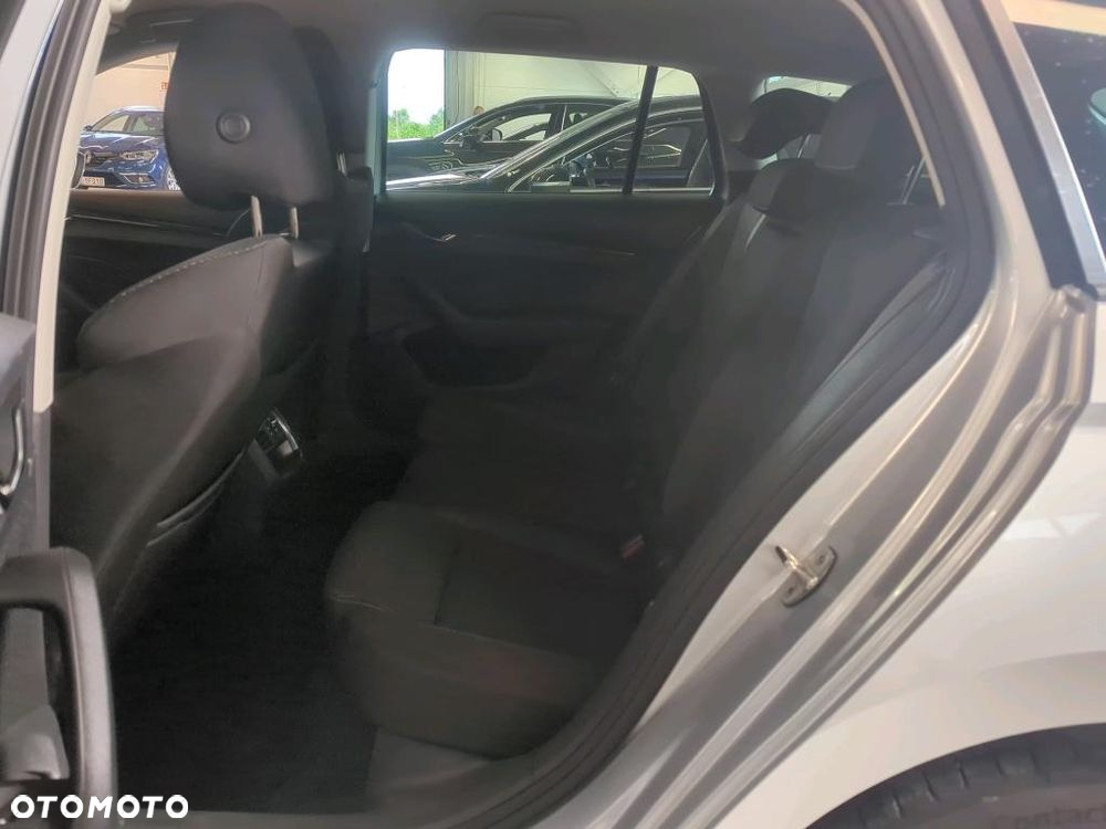 Skoda Octavia 1.5 TSI e-Tec Ambition DSG - 8