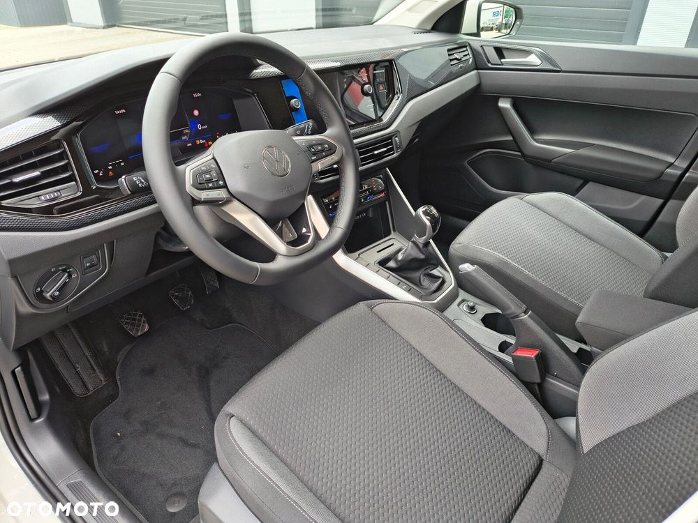 Volkswagen Polo - 13